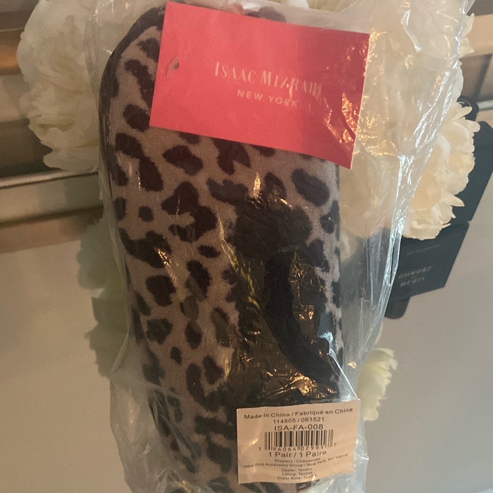 Isaac Mizarahi slippers NEW